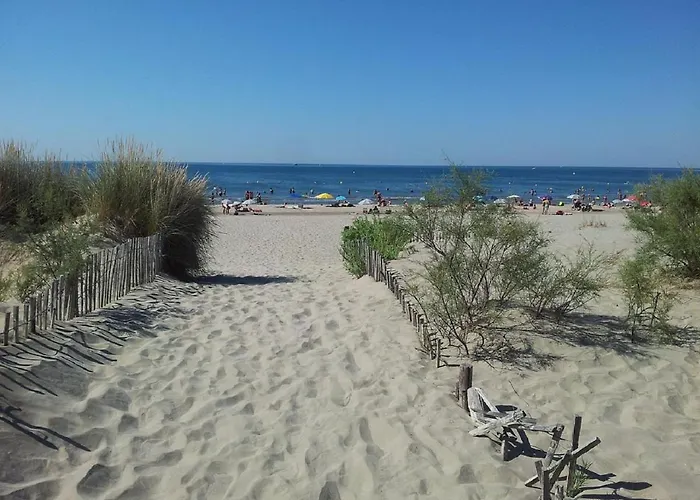 Le Mer, Piscine Et Soleil * لا غراند موت